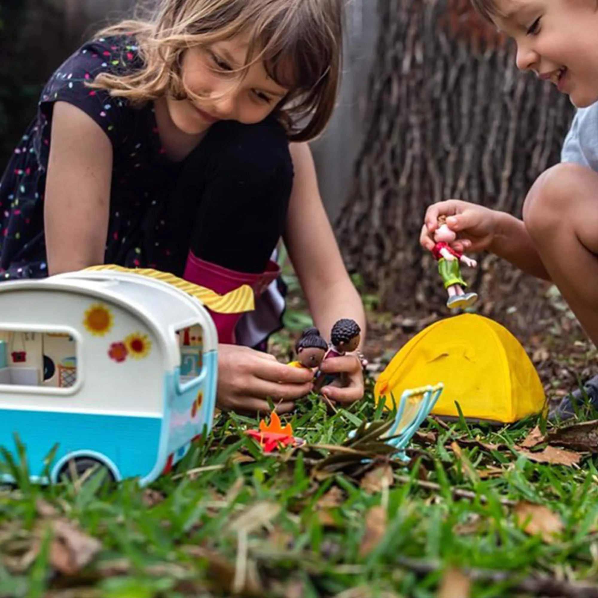 Little Friends Vacation Camper Play Set