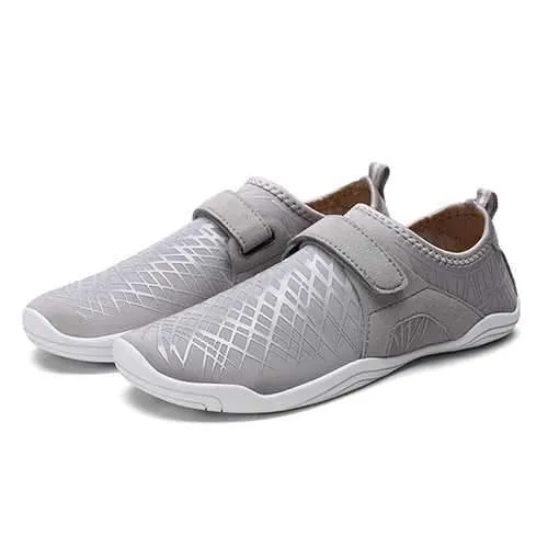 Men Lightweight Wear Resistance Outsole Outdoor Sneakers