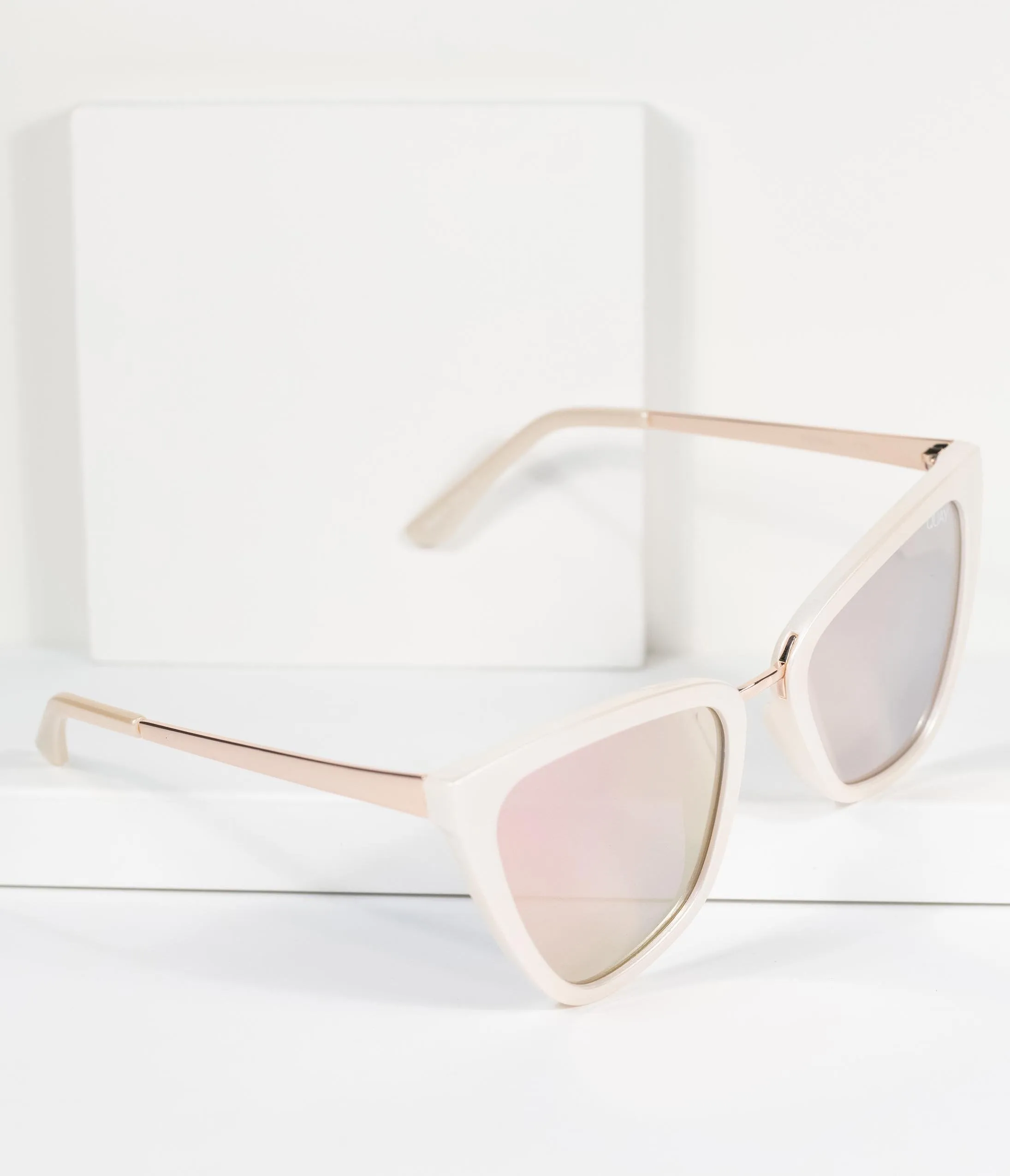 Quay Pearl & Rose Gold Reina Cat Eye Sunglasses